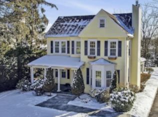 13 Walnut Street, Glen Head, NY 11545