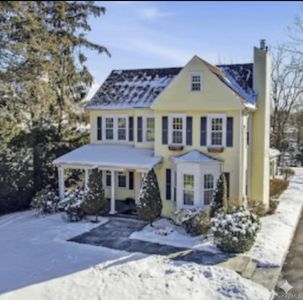 13 Walnut Street, Glen Head, NY, 11545