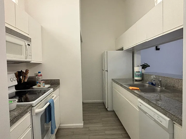 1289 Periwinkle Pl — Photo 9