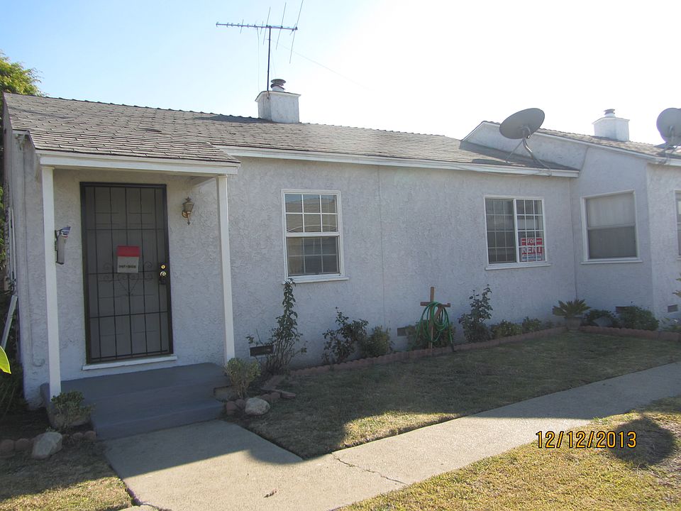 2546 E Carson
