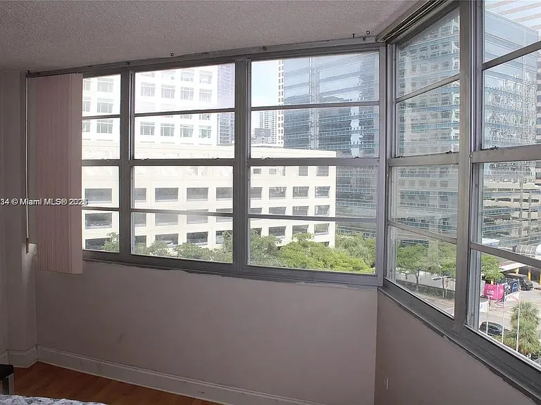 825 Brickell Bay Dr #847 — Photo 8