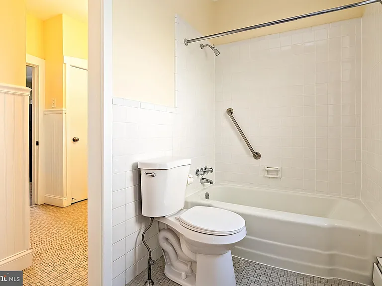 426 4th Ave — Photo 30