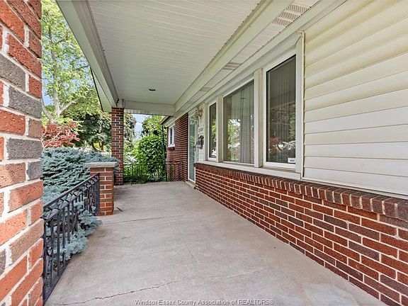 4th image of 3180 Morris Dr