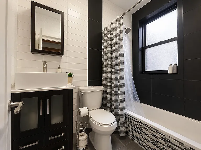 388 E 23rd St #2A — Photo 6