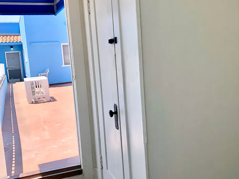55 Roswell Ave #9 — Photo 59