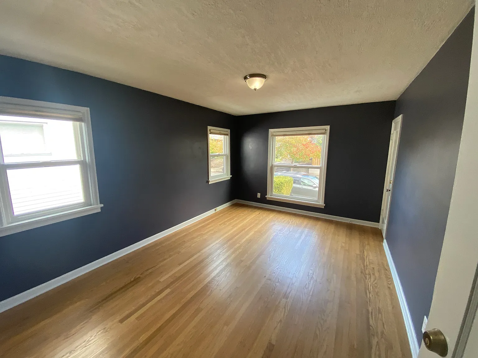 2 bed, 1908 sqft, $2,900 — Photo 2