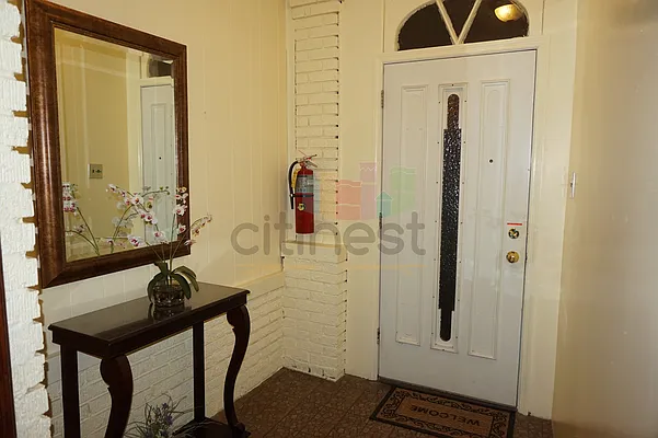 Rented by Citi Nest Group LLC | media 7