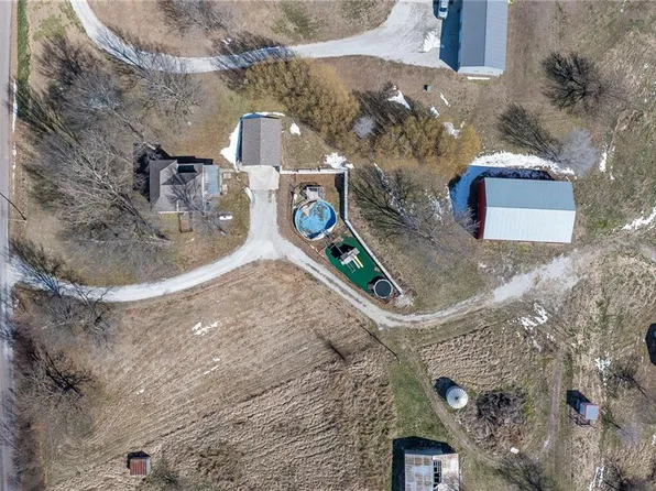 9133 SE 40th Rd, Saint Joseph, MO 64507