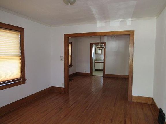 2nd image of 1009 22nd Ave