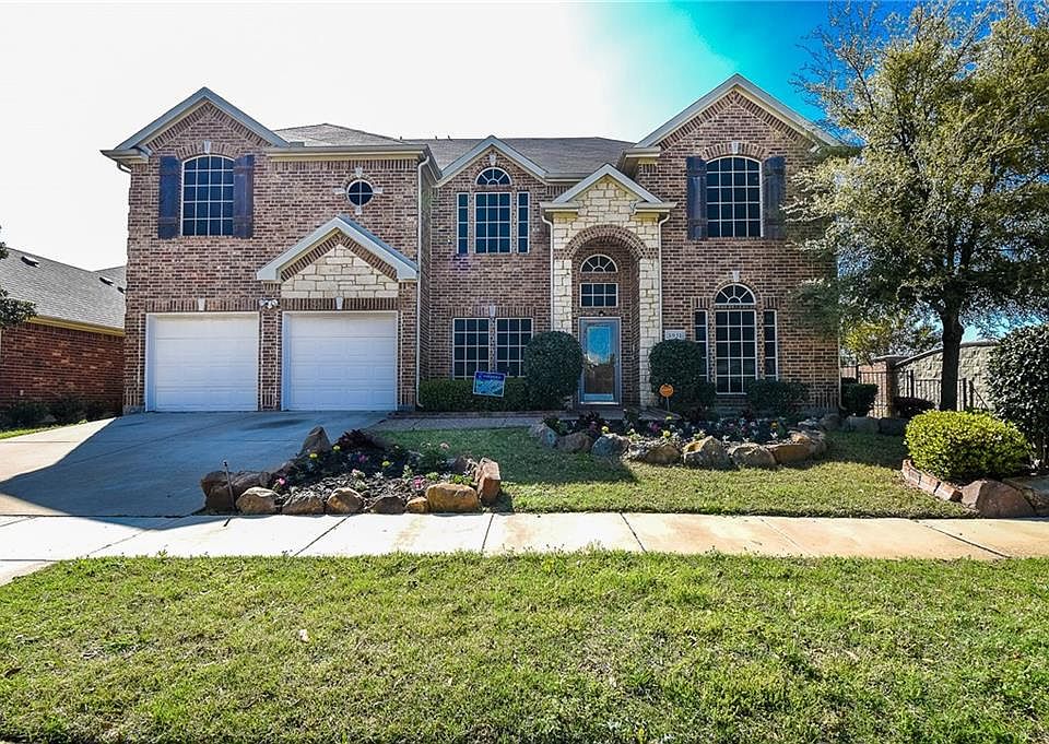 1st image of 5931 Lorenzo Dr