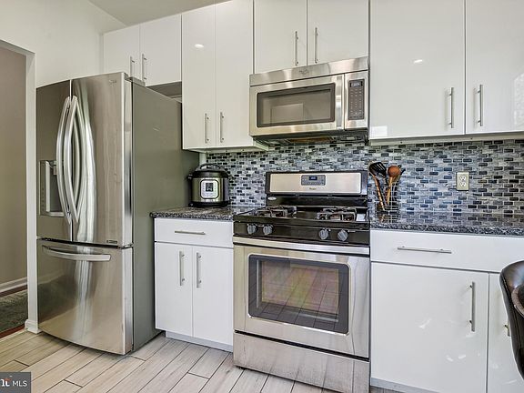 2nd image of 406 Kentlands Blvd APT 304