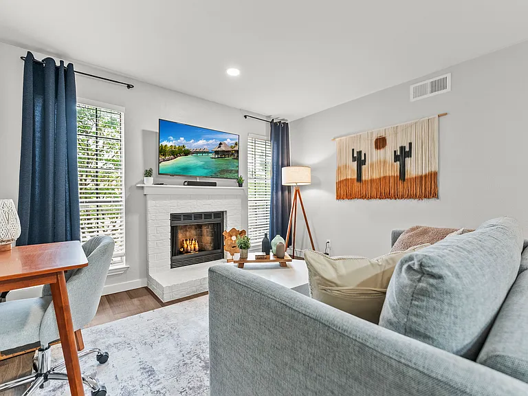 7621 McCallum Blvd #205 — Photo 3