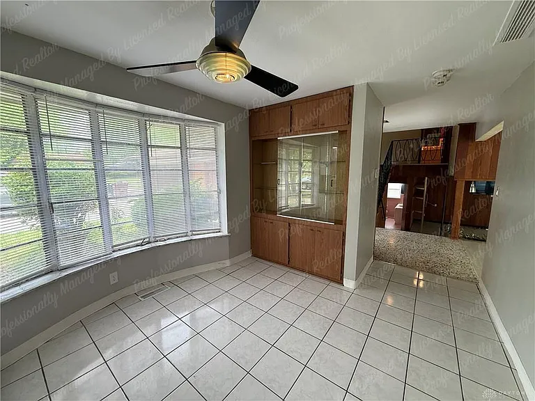 3776 Dorset Dr — Photo 14