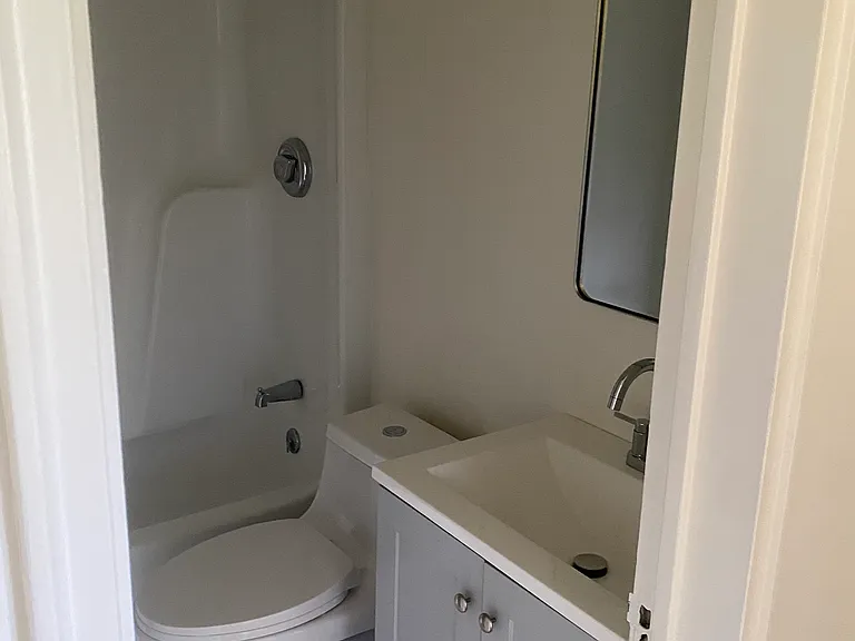 1704 Hillmont Dr #1704 — Photo 8