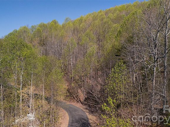 4th image of Owls Ridge Dr