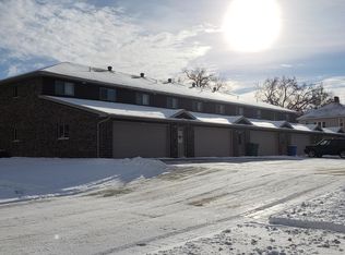 302 6th Ave S APT C, Brookings, SD 57006