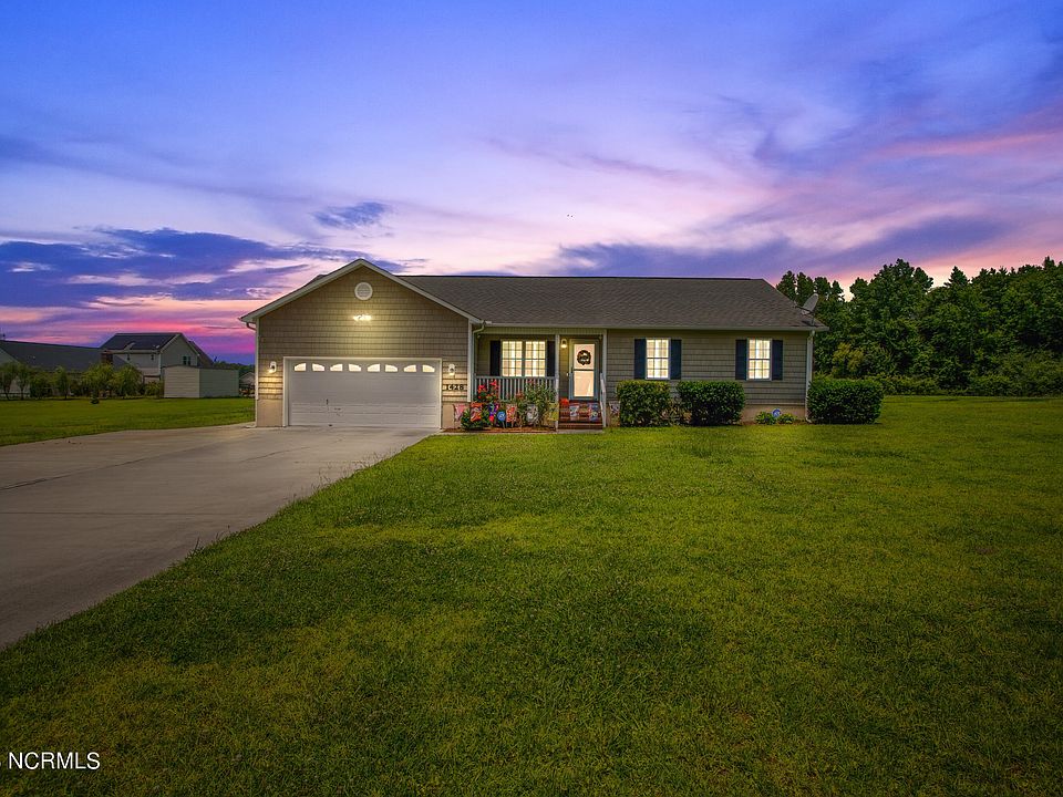 1428 Haws Run Road, Maple Hill, NC 28454 Zillow