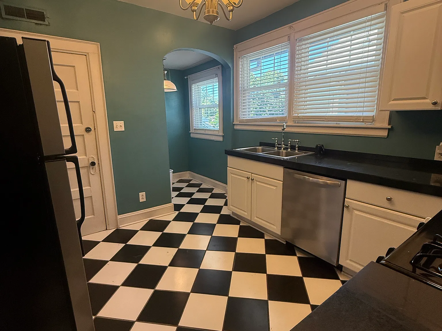 2 bed, $800 — Photo 4