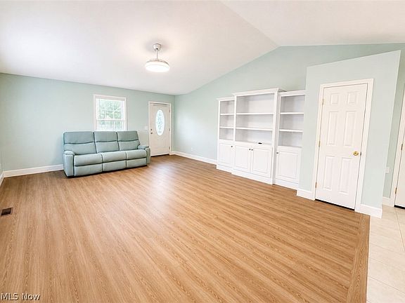 3rd image of 5930 Lake Rd W Unit 2903