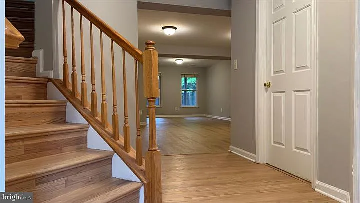2571 Chase Wellesley Dr — Photo 3