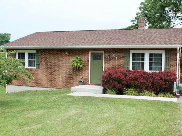 303 Todd St, Radford, VA 24141