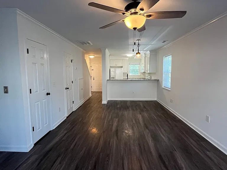 154 Lullwater Dr #A — Photo 11