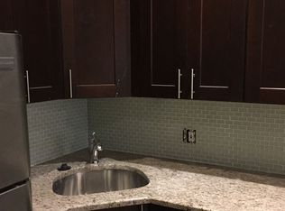 774 S 2nd St #1, Philadelphia, PA 19147