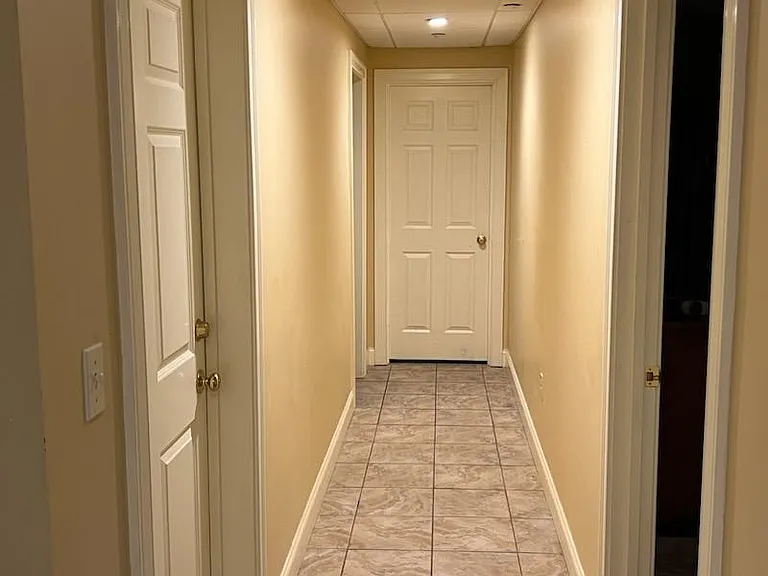 22 Franklin St #2 — Photo 4