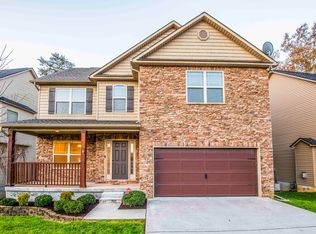 1469 Yarnell Station Blvd, Knoxville, TN 37932