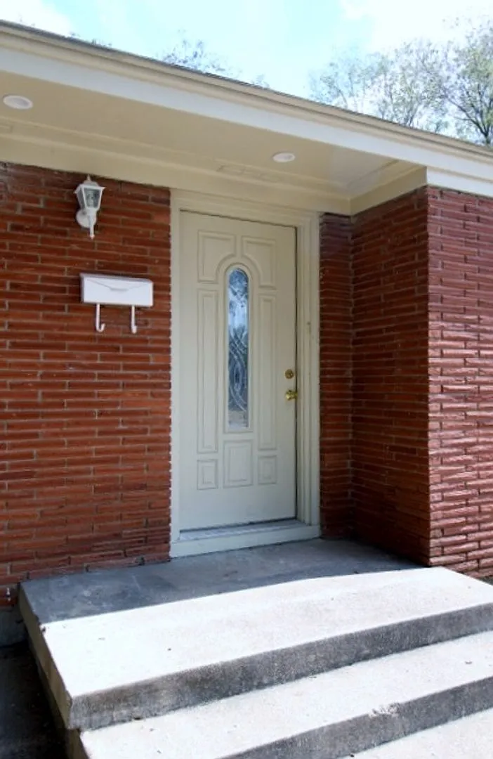 Building Photo - 4317 Clay Ave