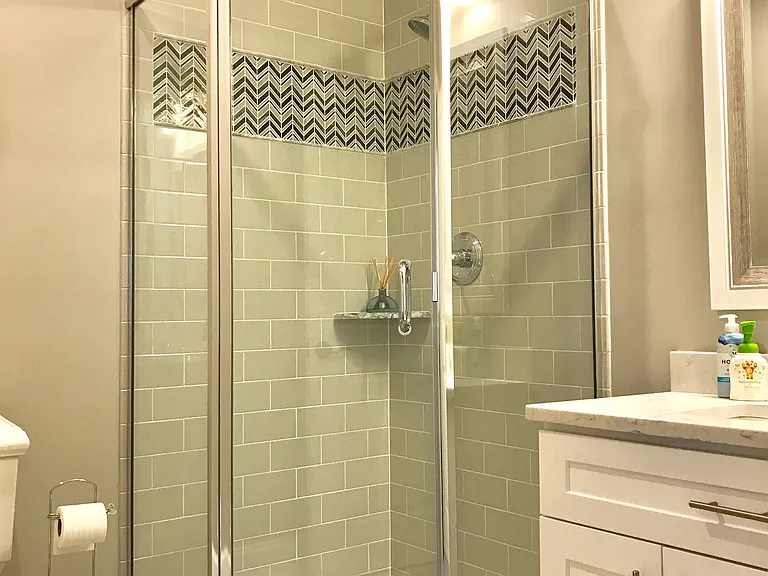 301 Linden St — Photo 23