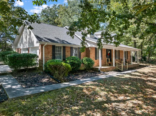 3504 Fairoaks Dr, Jasper, AL 35504