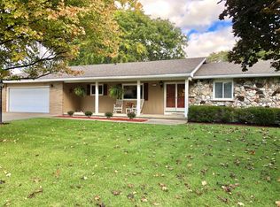 117 Surrey Rd, Saint Louis, MI 48880