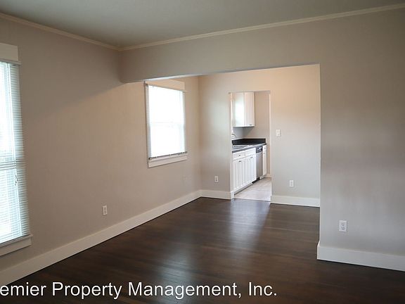 3rd image of 3604 E Evergreen Blvd
