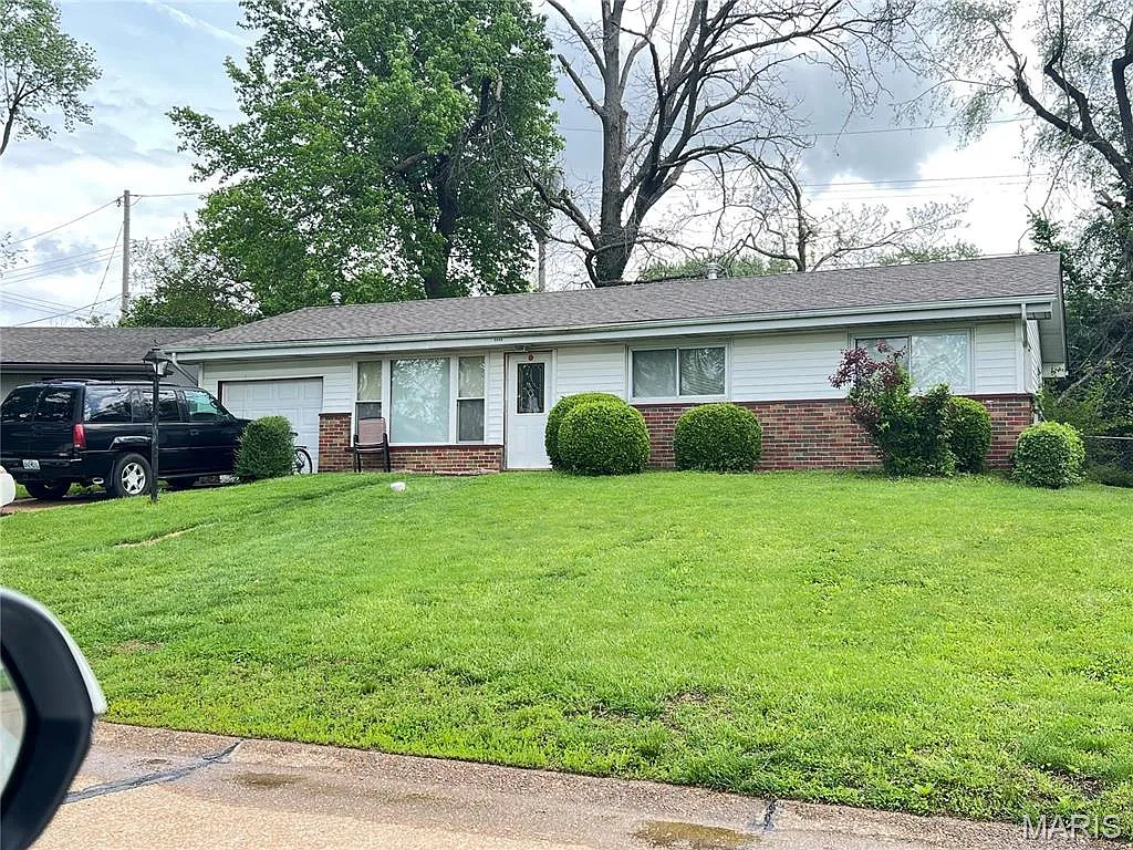 9446 Dawn Ct photo 1