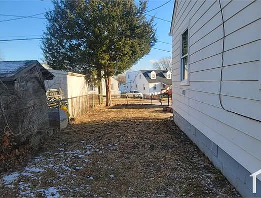 1737 Eastern Blvd — Photo 7