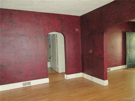 2nd image of 9227 Arline Ave