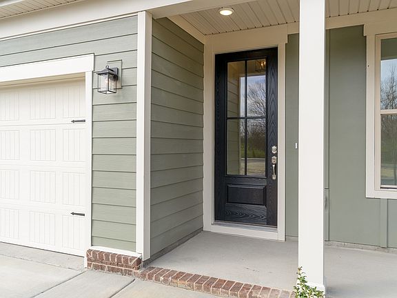 3rd image of 101 Riverview Run