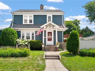 104 Alexander St, Cranston, RI 02910