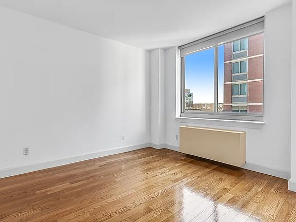 4th image of 225 Schermerhorn St APT 5D