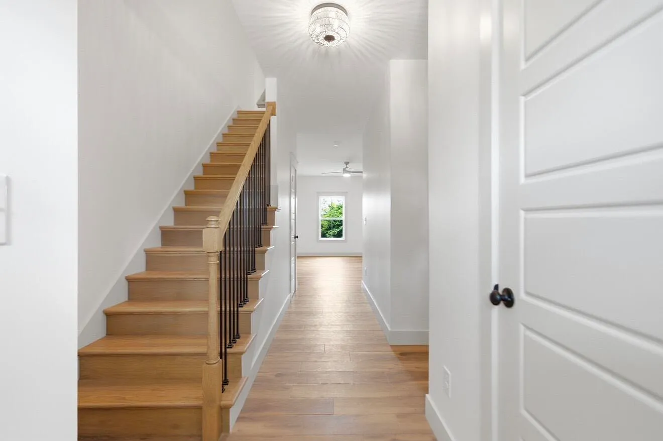 3 bed, 2.5 bath, 1600 sqft, $1,795 — Photo 4
