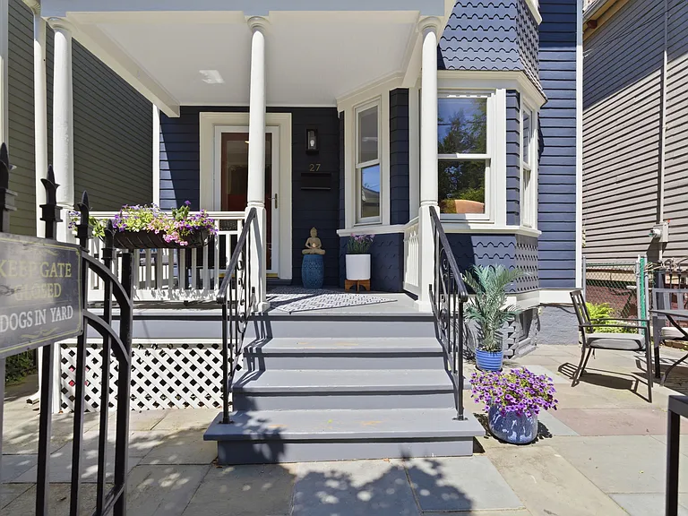 27 N Dutcher St — Photo 3
