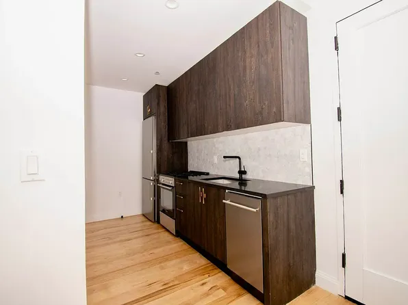 564 Saint Johns Place image 1 of 16