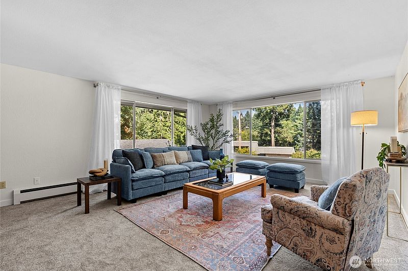 5th image of 1828 Lakewood Circle SE