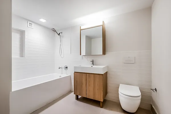 Rented by Nooklyn NYC LLC | media 41