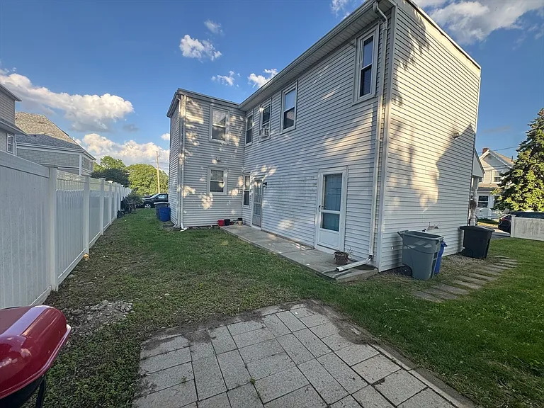 13 Quincy St #B — Photo 20
