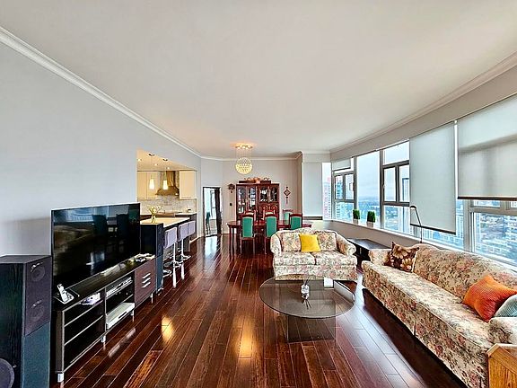 2nd image of 6521 Bonsor Ave #2500