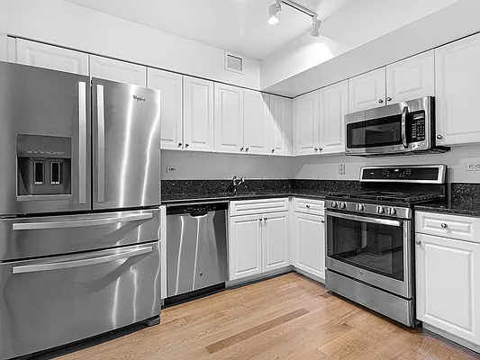 Rented by Mirador Real Estate | media 18