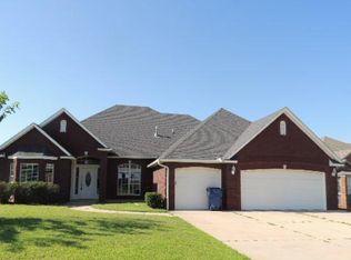 328 E Raleigh Ter, Mustang, OK 73064