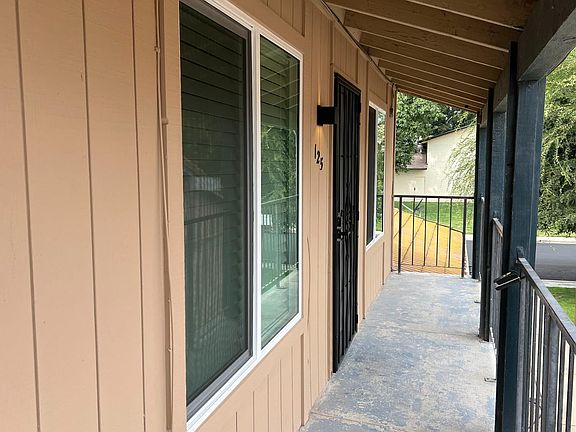 2nd image of 657 W Parlier Ave APT 125